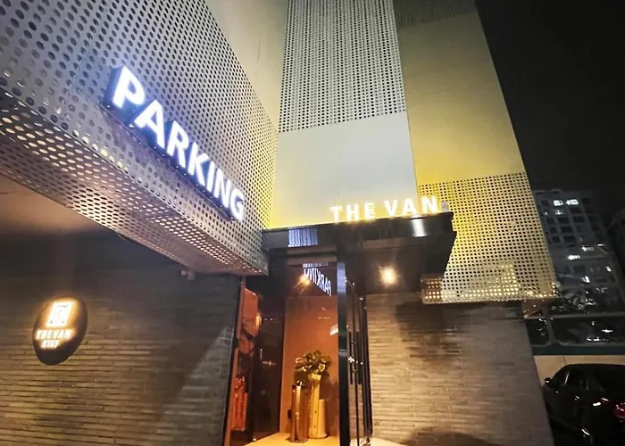 The ホテル 3*