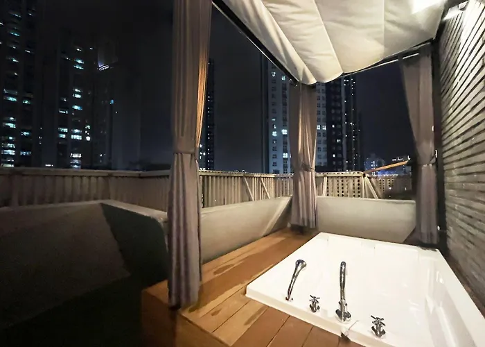 The 3* 釜山広域市
