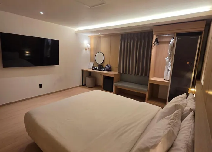 Hotel The